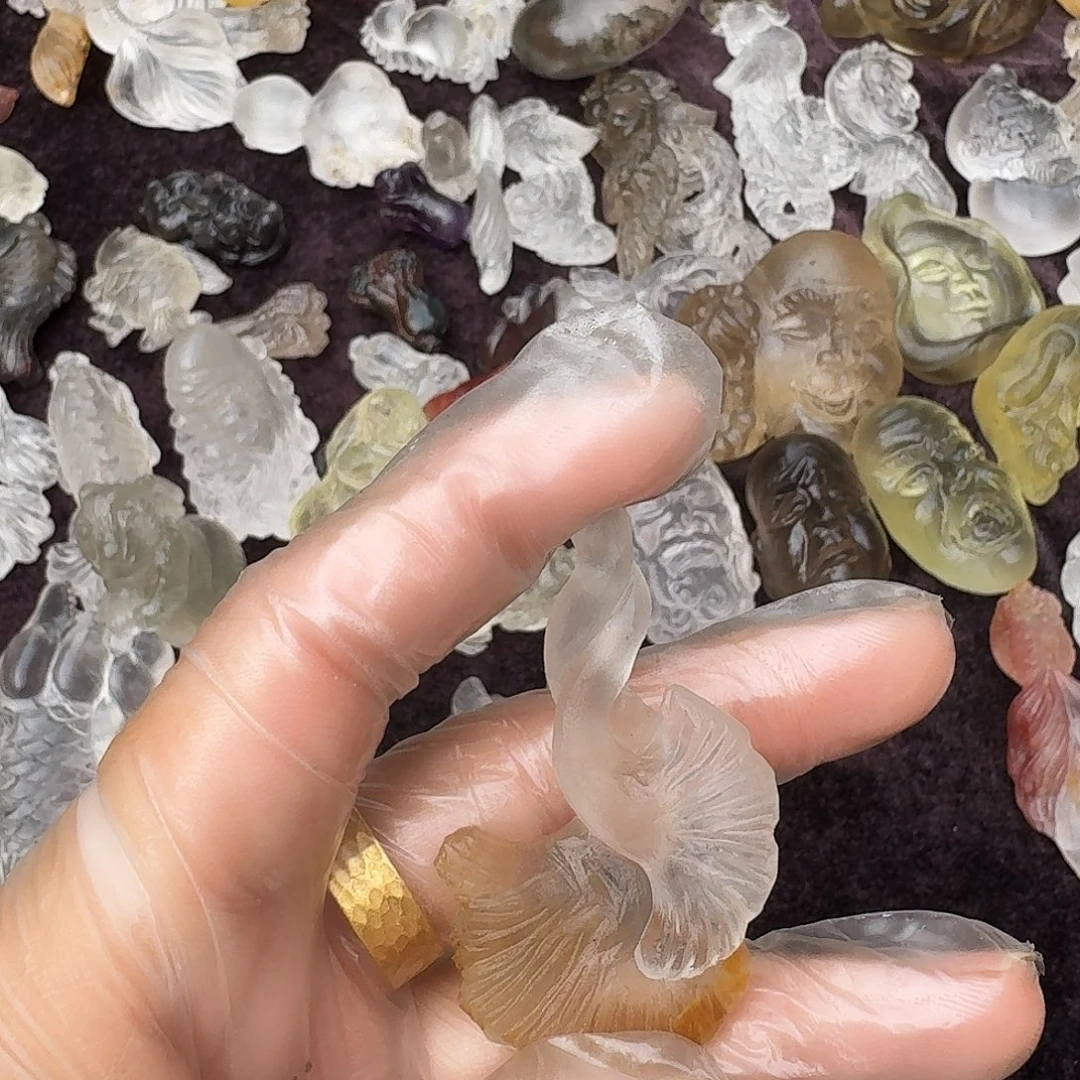 张***贝手链黄晶未镶嵌白