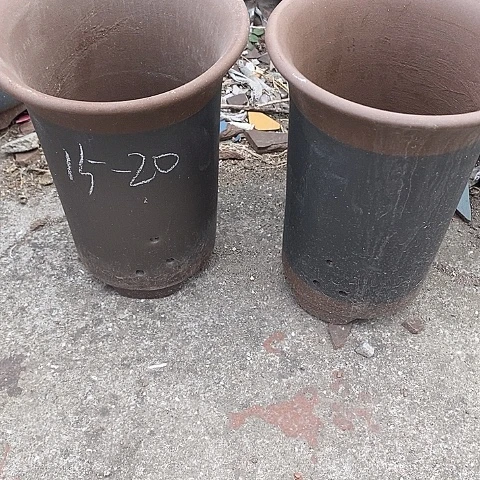 紫砂中国宜兴紫砂花，