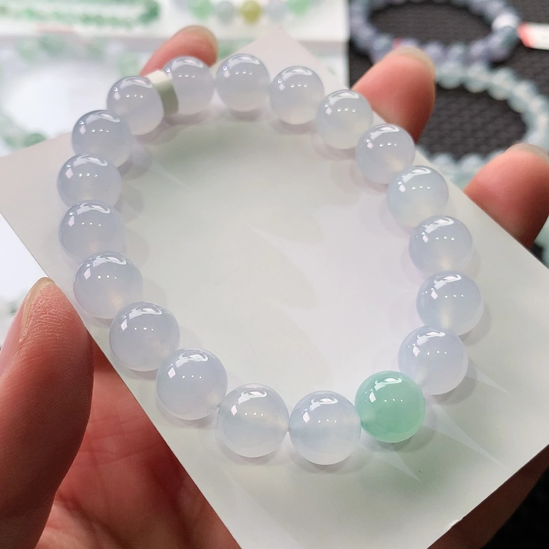 翡翠手链未镶嵌翡翠