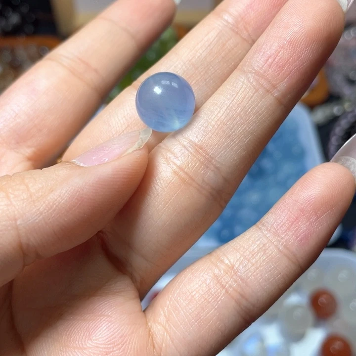 用***1未镶嵌水晶手链海蓝宝