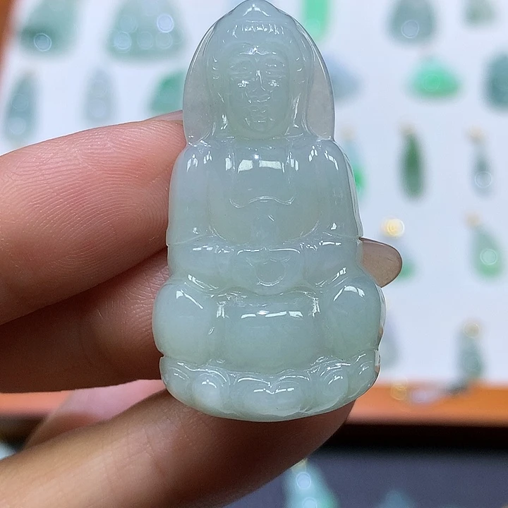 颈饰未镶嵌翡翠观音