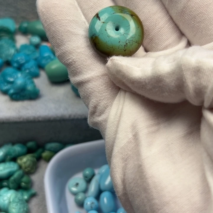 路***岚绿松石未镶嵌原矿保真