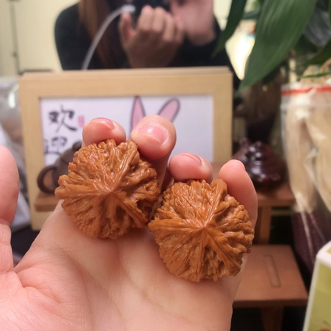 文玩核桃吊坠文山36