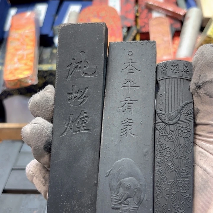哈哈哈哈哈刚刚3条