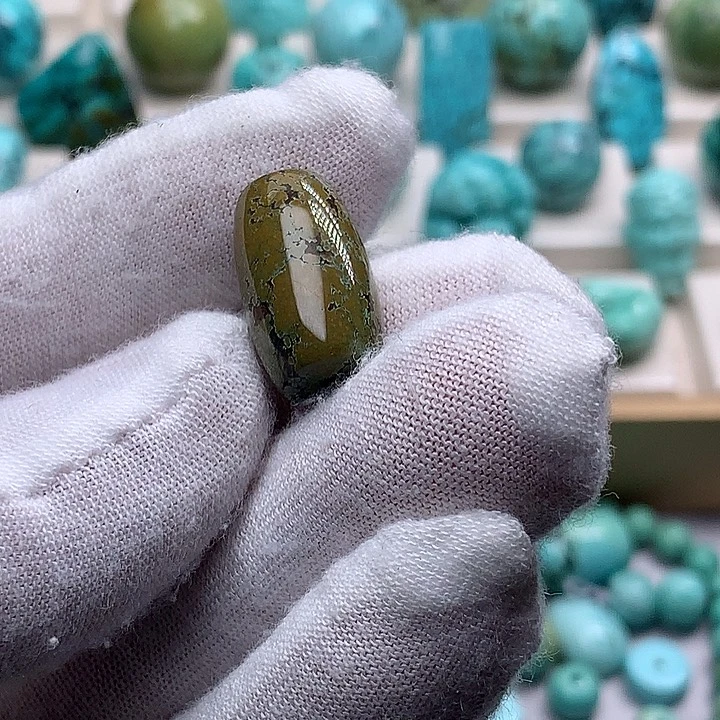 绿松石未镶嵌珠宝奇石直径11军绿桶珠4.2克