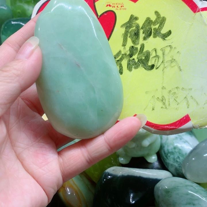未镶嵌蛇纹石玉手把件