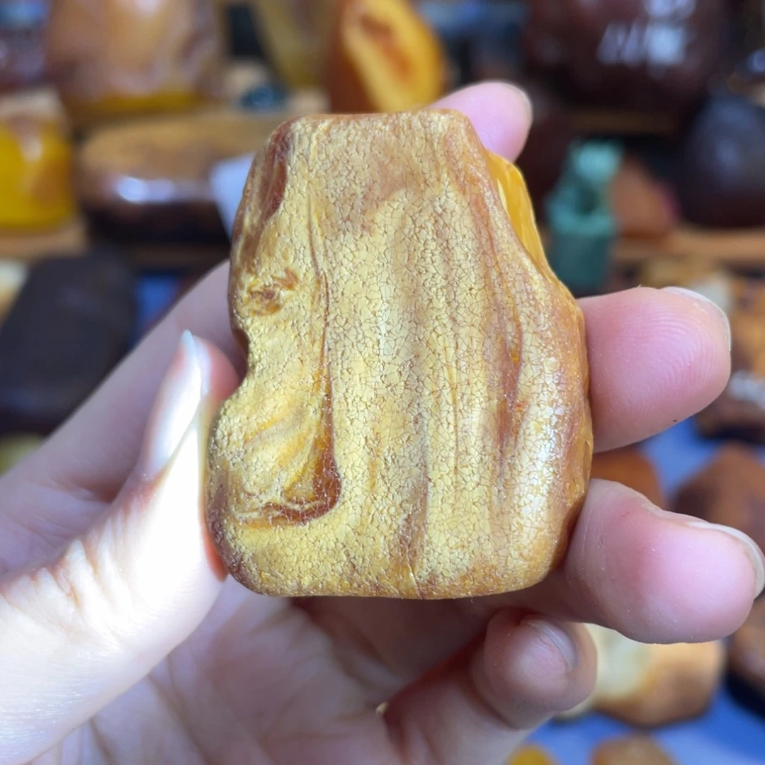 定制琥珀未镶嵌原石