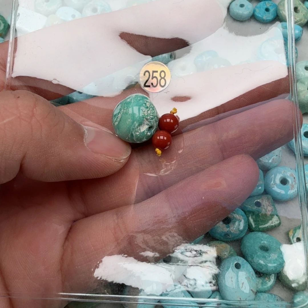 南红玛瑙未镶嵌珠宝奇石