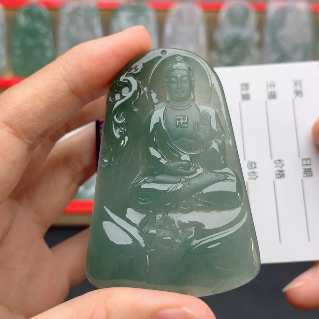 翡翠未镶嵌颈饰阿弥陀佛