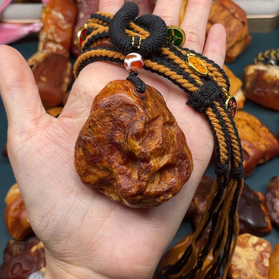 琥珀未镶嵌珠宝奇石