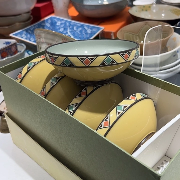 @***常瓷乃门稀少话画片小碗一个