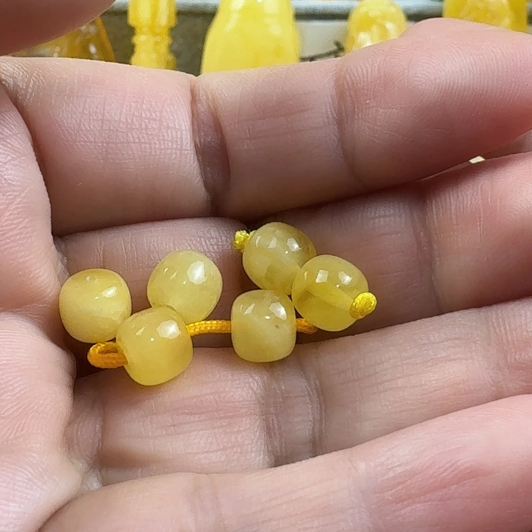 玩***跳裸石蜜蜡未镶嵌16杂