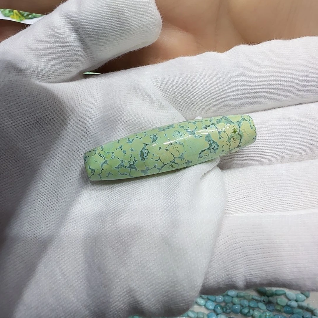 绿松石未镶嵌原矿绿松石