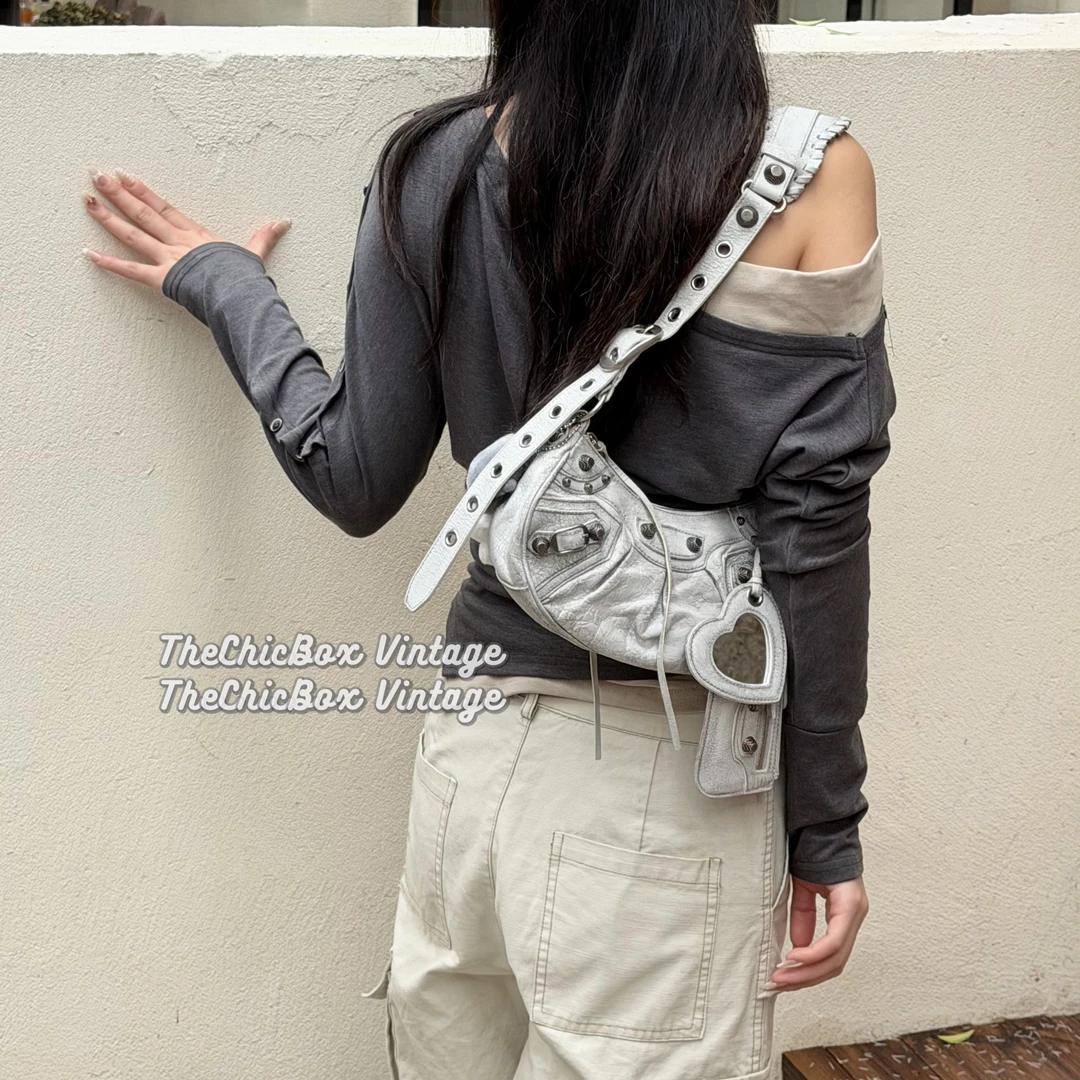95新 Balenciaga/巴黎世家 只盒/白做旧擦色LeCagolesXs半月包