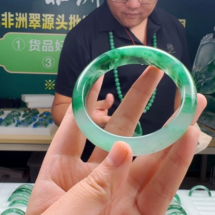 石英质玉手镯合金