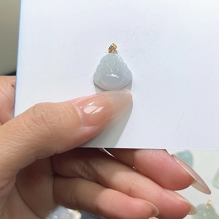 颈饰18K金镶嵌翡翠