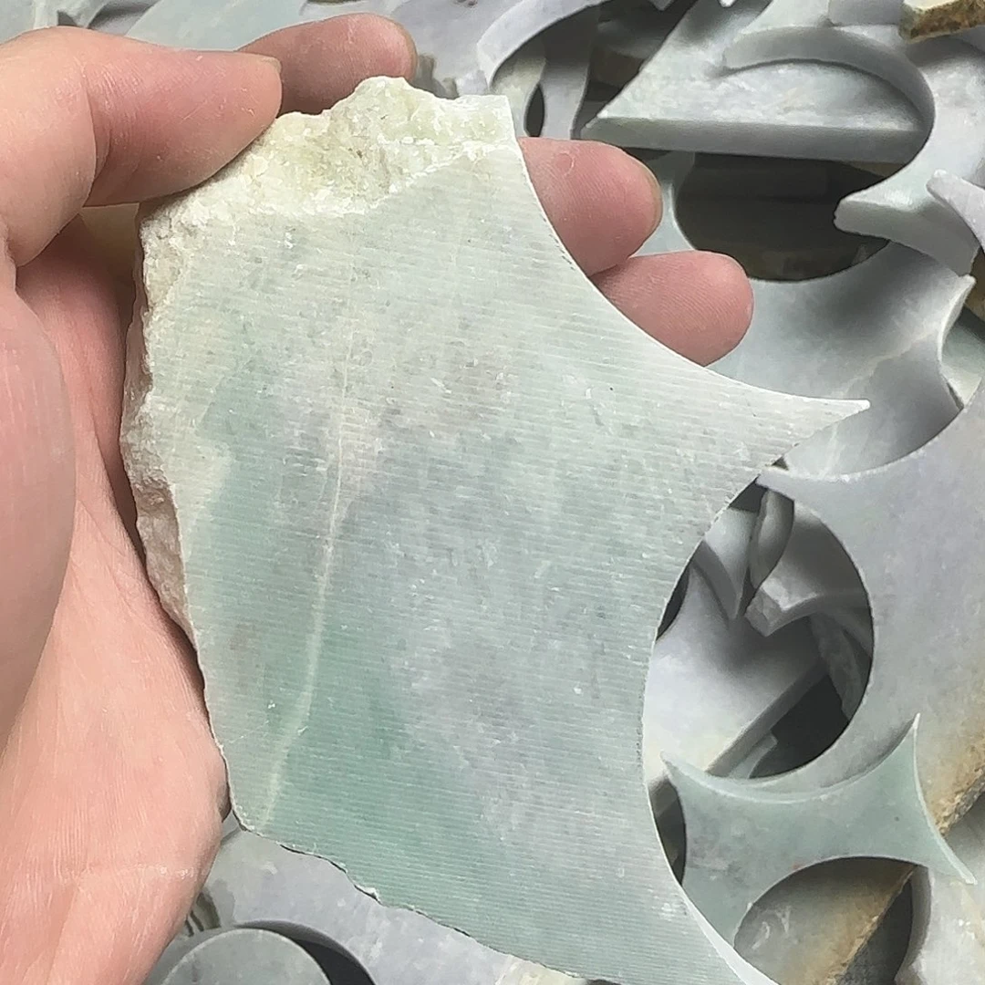 翡翠挂件未镶嵌翡翠A货边角料