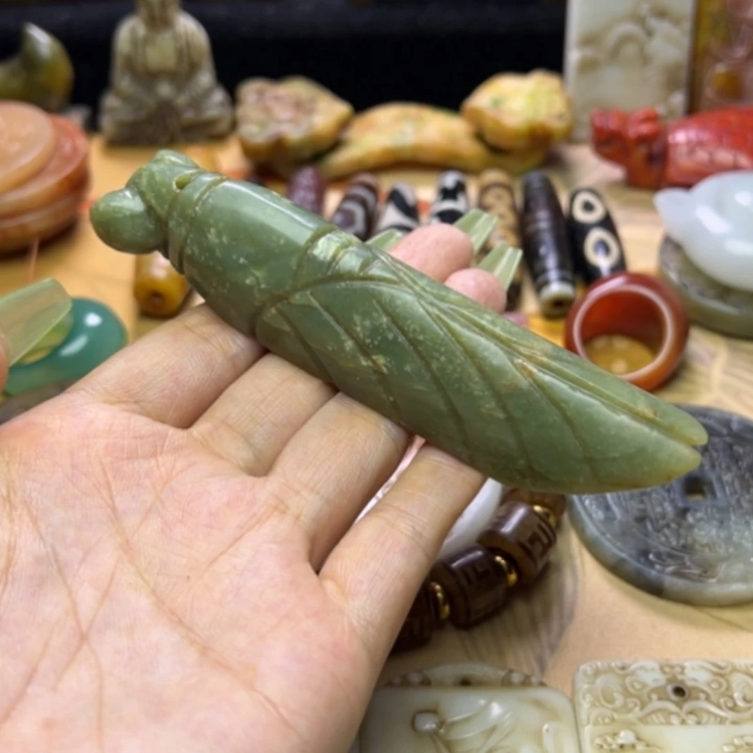 【闪购商品】蛇纹石玉未镶嵌颈饰