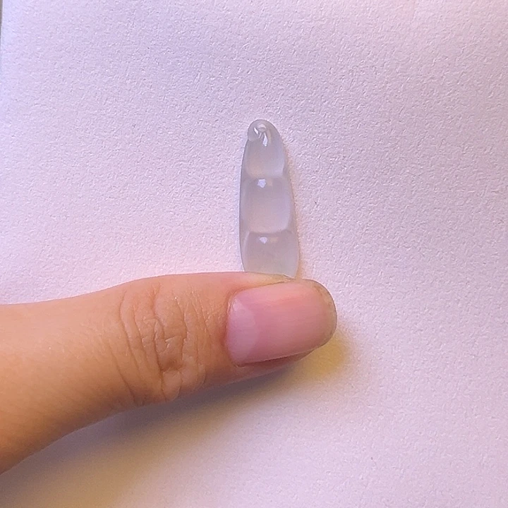 石英质玉（非洲翠）未镶嵌颈饰
