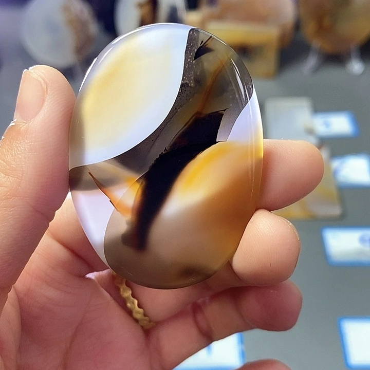 玛瑙/玉髓未镶嵌珠宝半成品