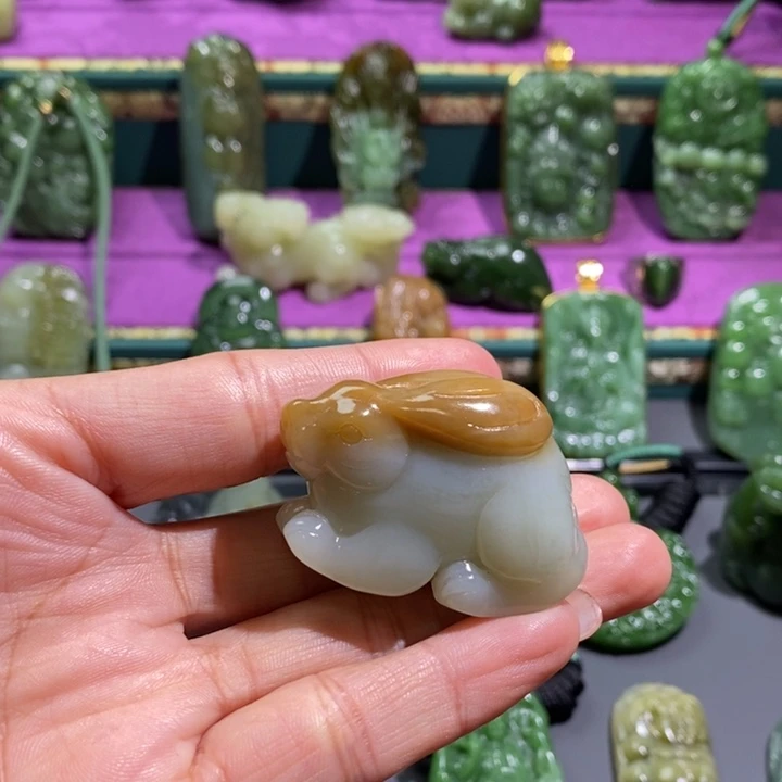 未镶嵌和田玉挂件