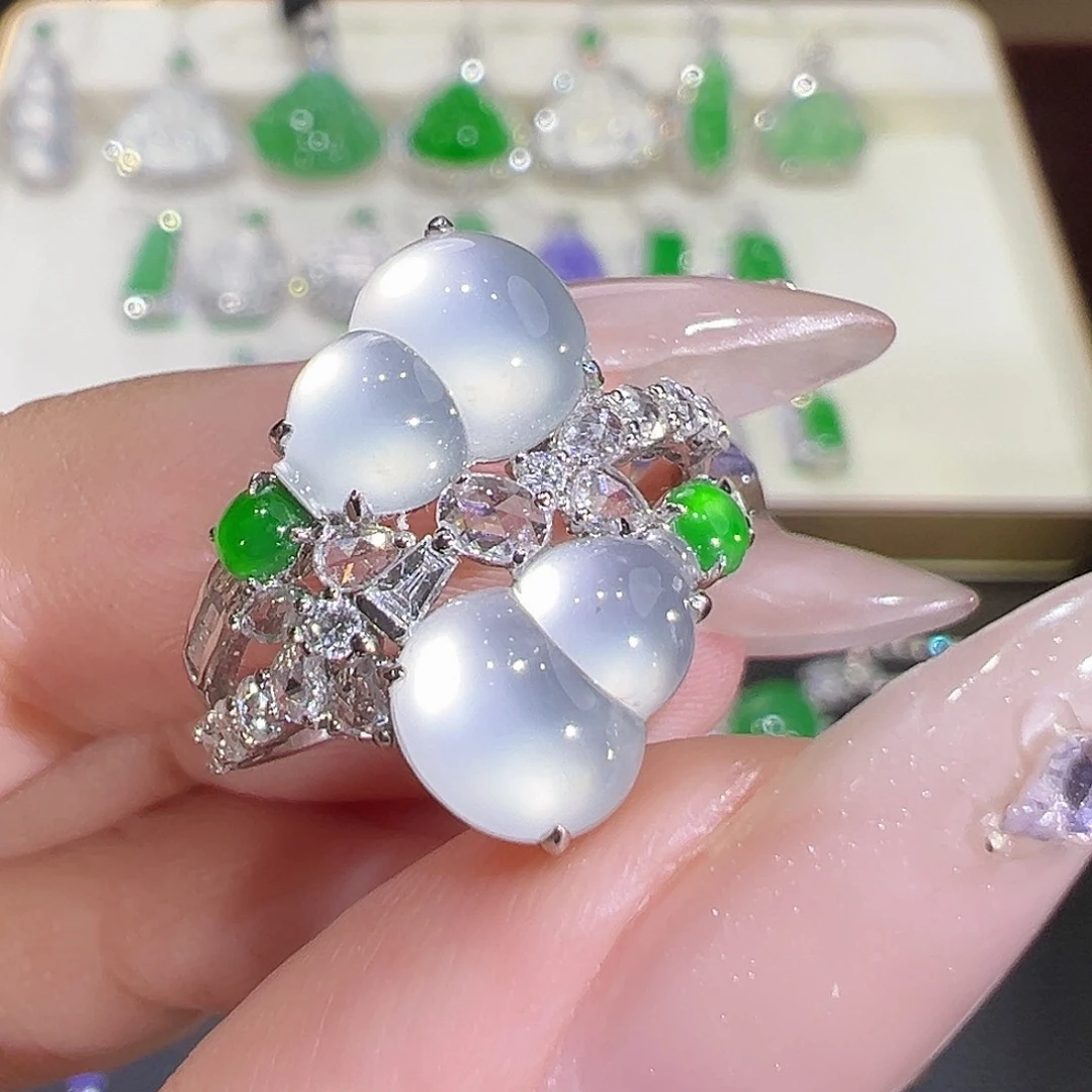 翡翠18K金镶嵌戒指翡翠