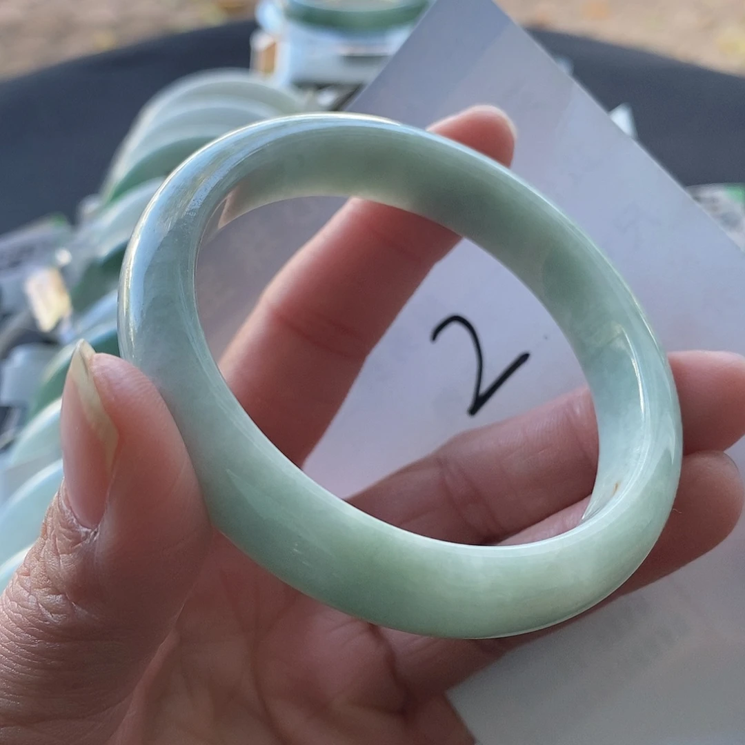 翡翠未镶嵌手镯57.5圈口手镯