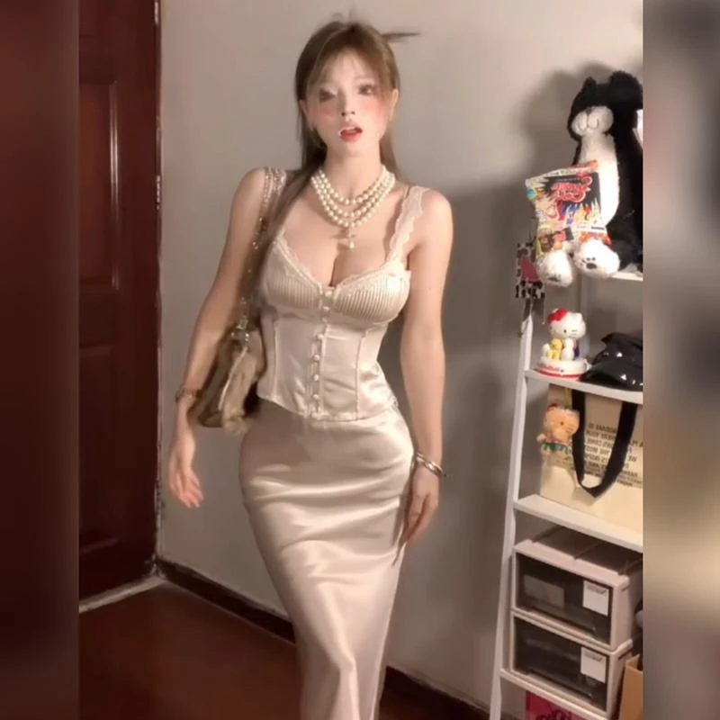 微胖法式性感缎面蕾丝边吊带背心女早秋高级感鱼尾半身裙辣妹套装