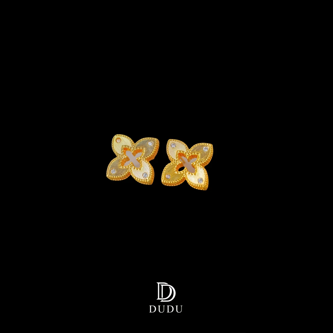 铜合金耳饰 0135镀18K金四叶草金色耳环轻奢小众设计感简约