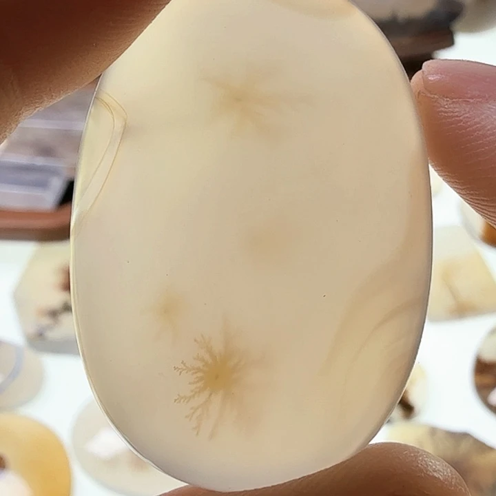 未镶嵌玛瑙/玉髓珠宝半成品