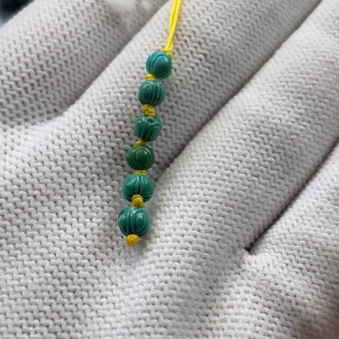 绿松石未镶嵌挂件