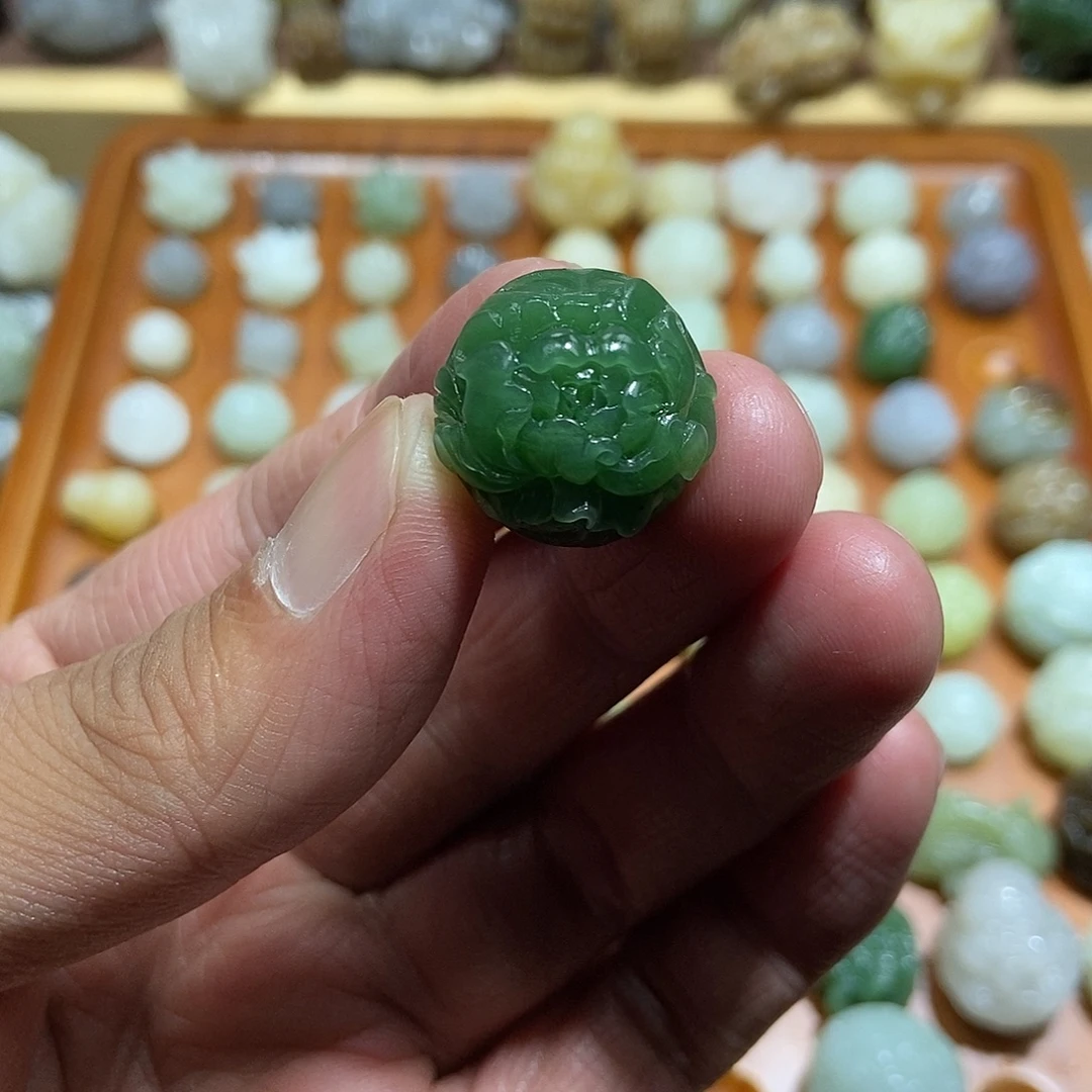 颈饰未镶嵌和田玉定制