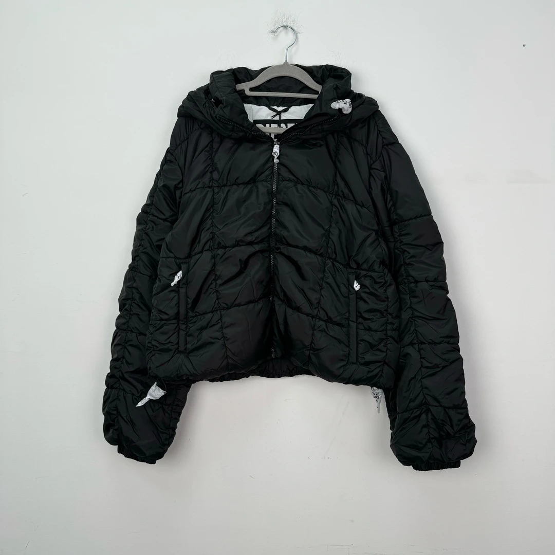 未使用 Diesel 全新Diesel连帽棉服