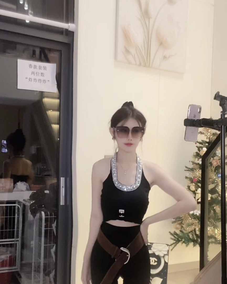 ENXi2025新款「挂脖珠珠」名媛挂脖露背挂脖抹胸甜辣纯欲吊带背心女