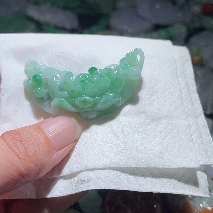 颈饰未镶嵌翡翠天