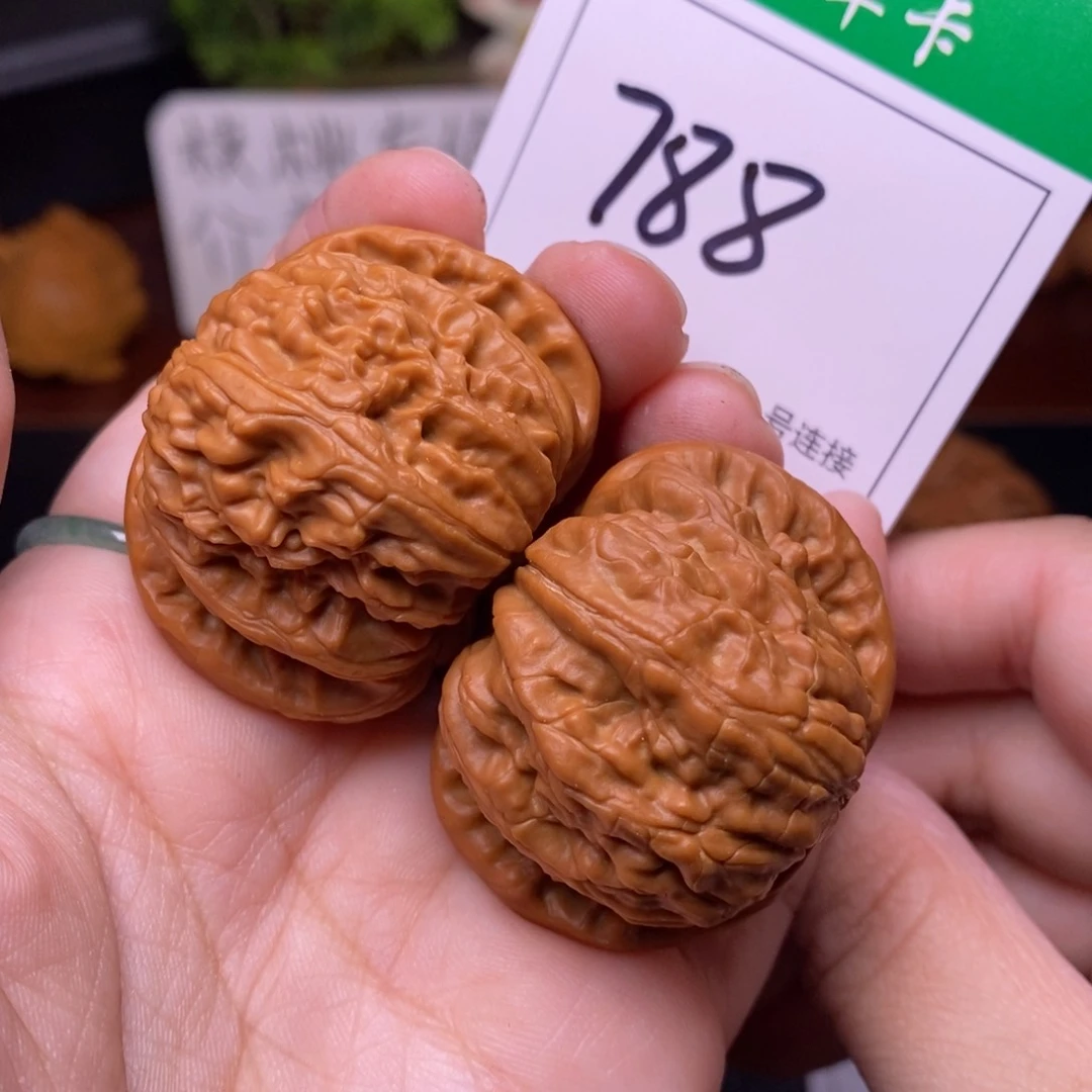 把件文玩核桃788闷尖球白4.1