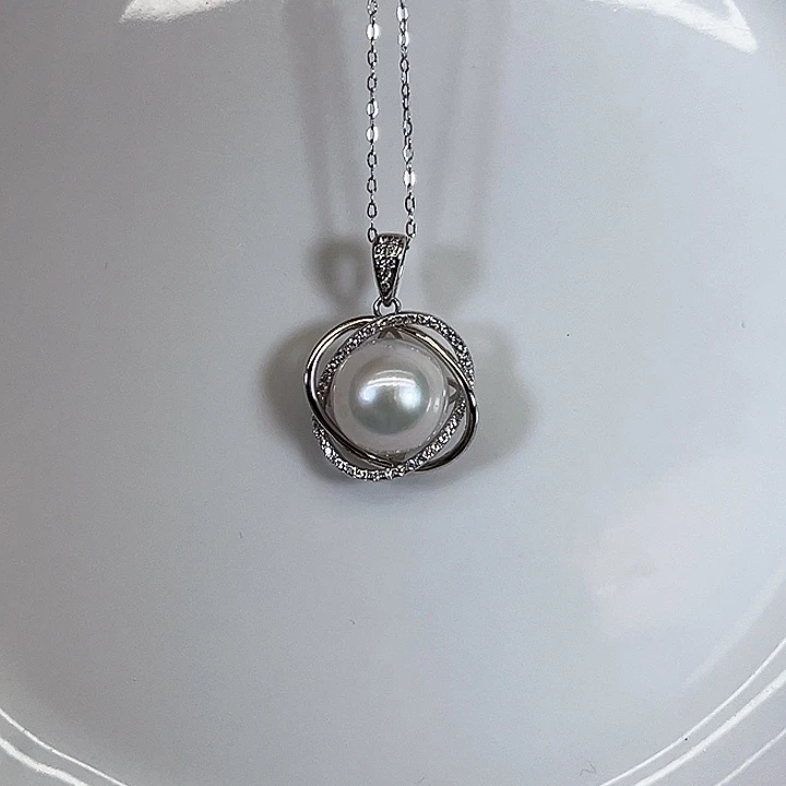 茉***州淡水珍珠银S925镶嵌颈饰