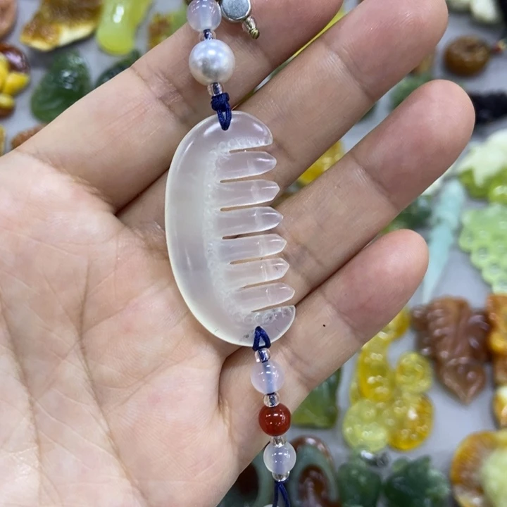 未镶嵌蛇纹石玉挂件