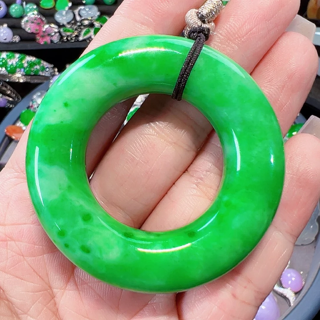 翡翠颈饰未镶嵌签收后24小时鉴赏期