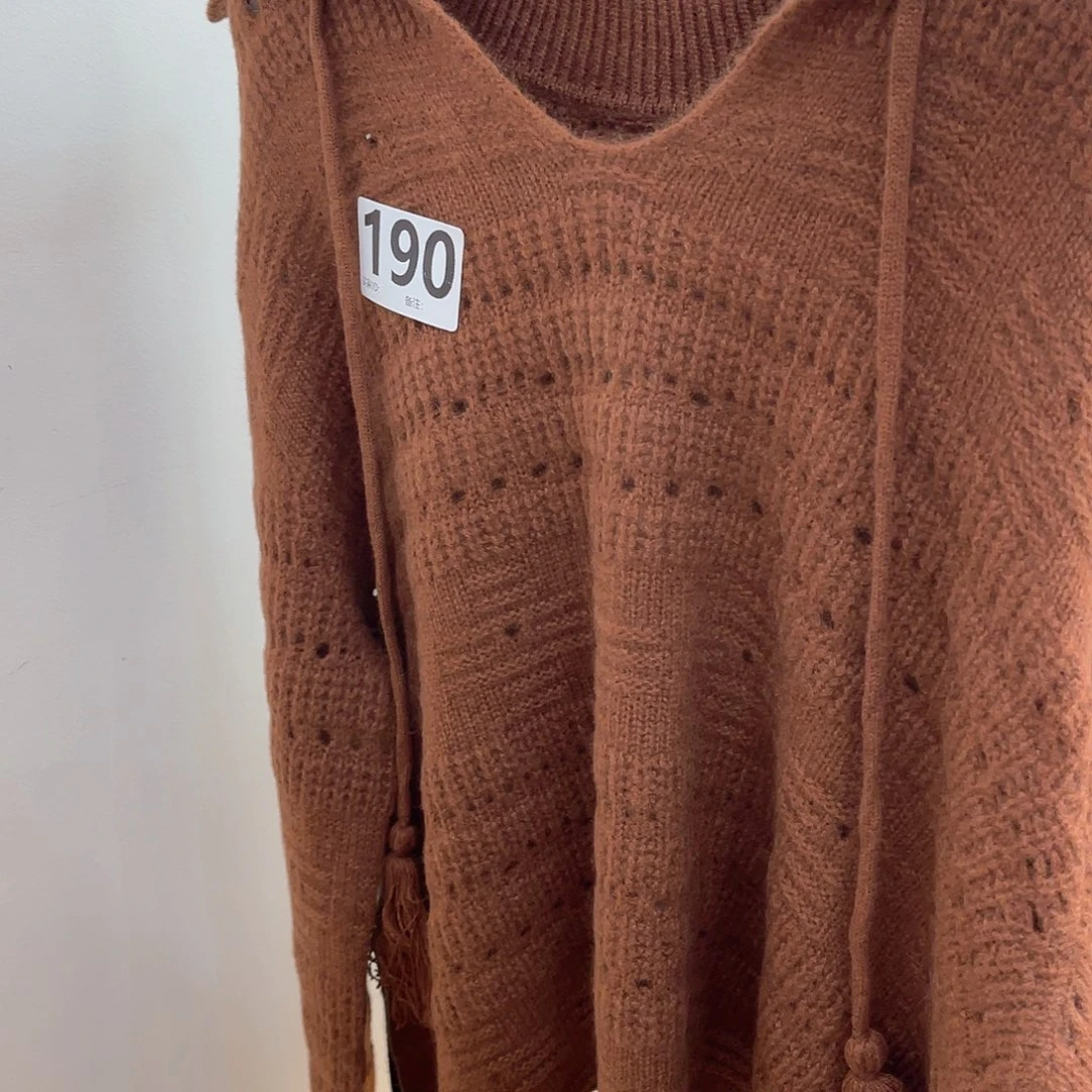 B***t高货 190 焦糖色 V领