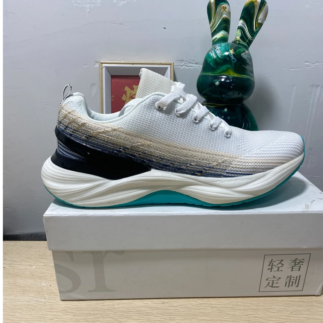 福建晋江（组合.拼接）跑步运动鞋0799