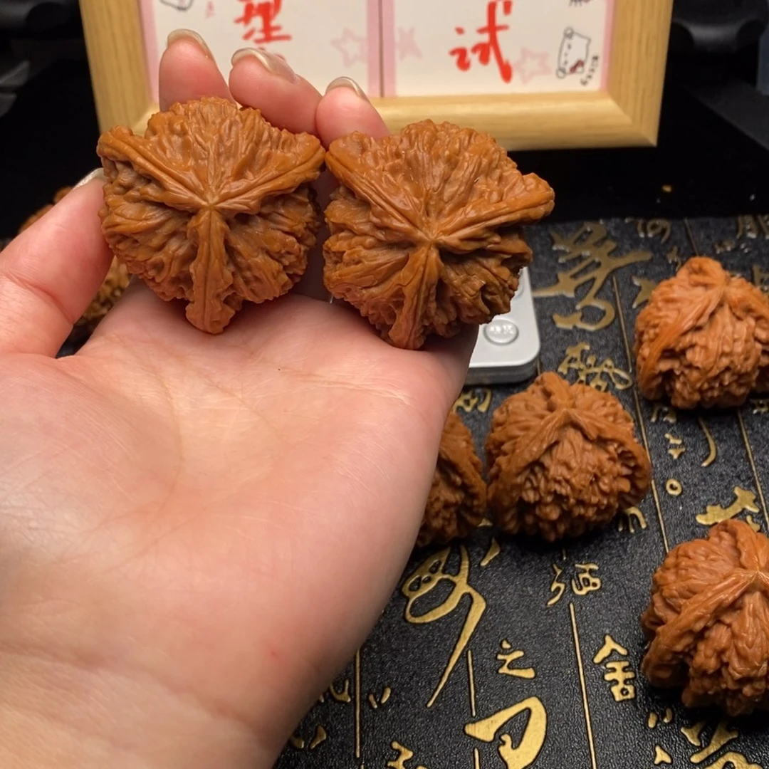 小***叔文玩核桃吊坠白狮1111111111111