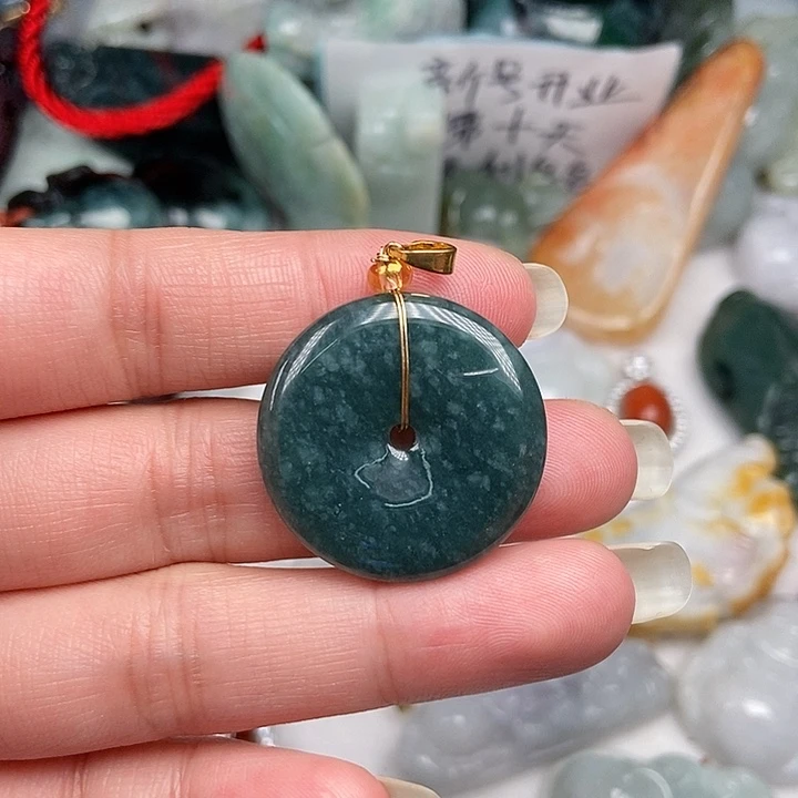 未镶嵌挂件翡翠翡翠