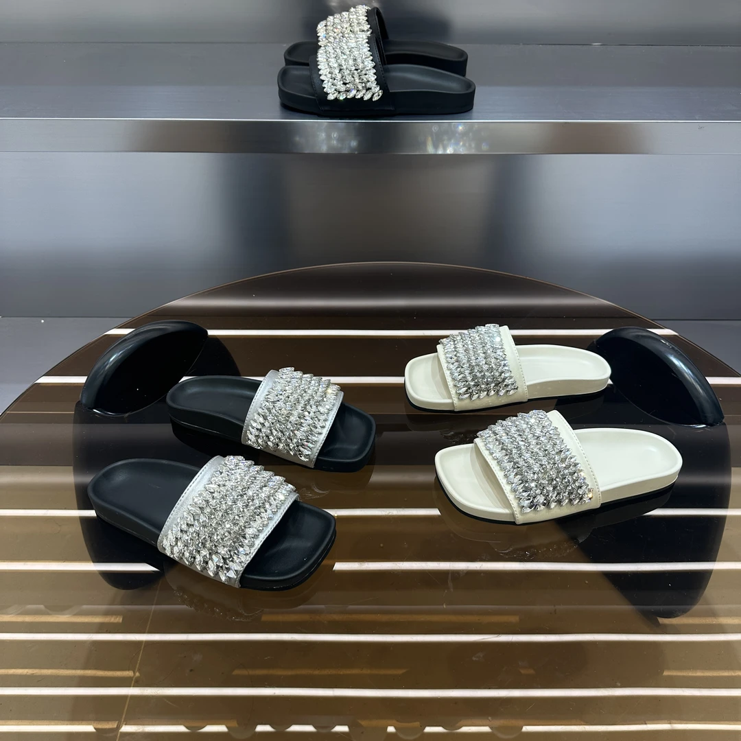 【llll 】新款小个子薄底满钻软底凉鞋夏季外穿沙滩鞋凉鞋