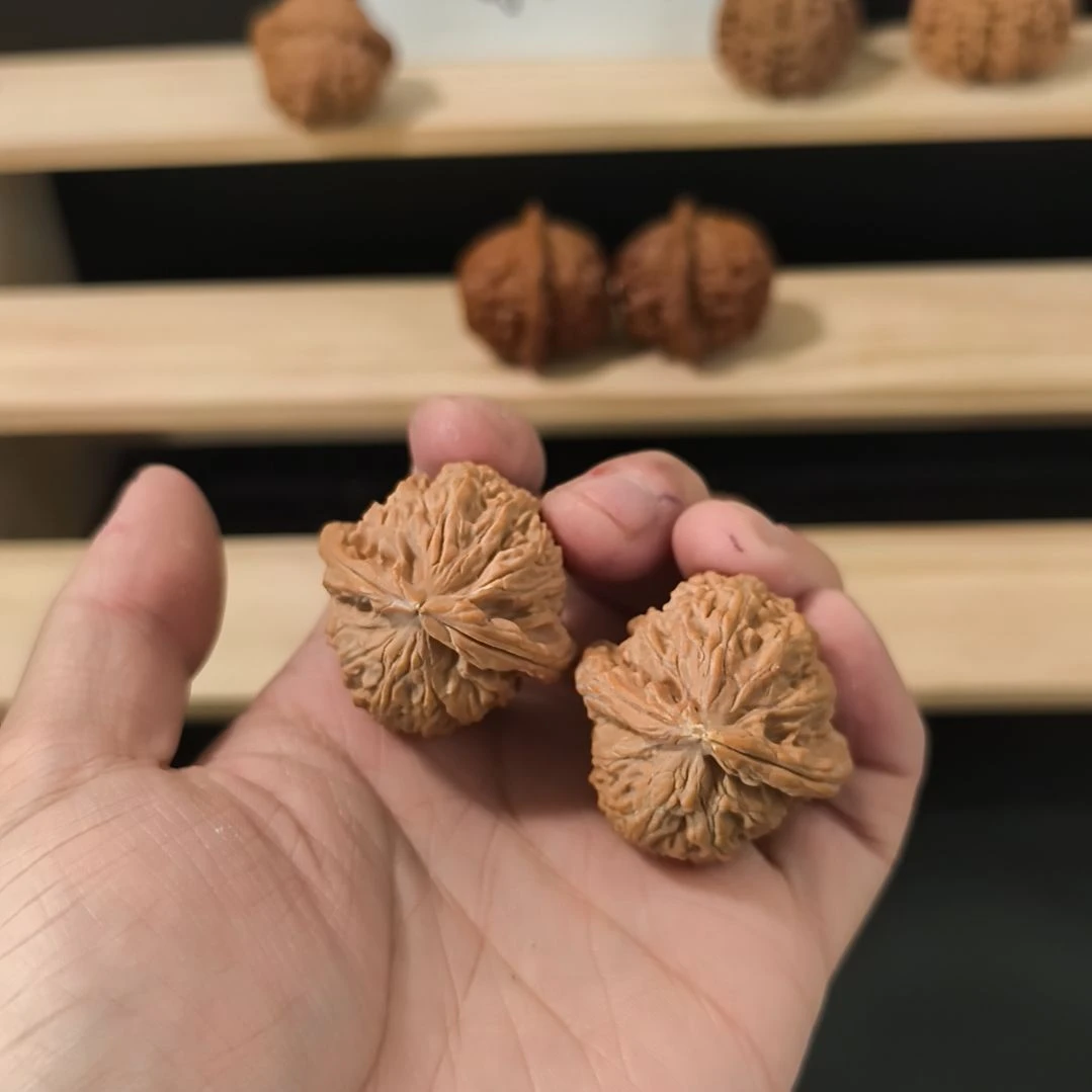 吉***米文玩核桃吊坠37白狮子