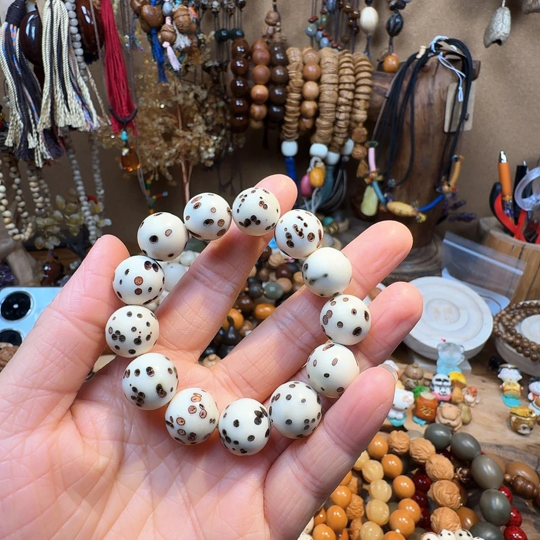 柏香籽/百香籽吊坠阿*菩提树是