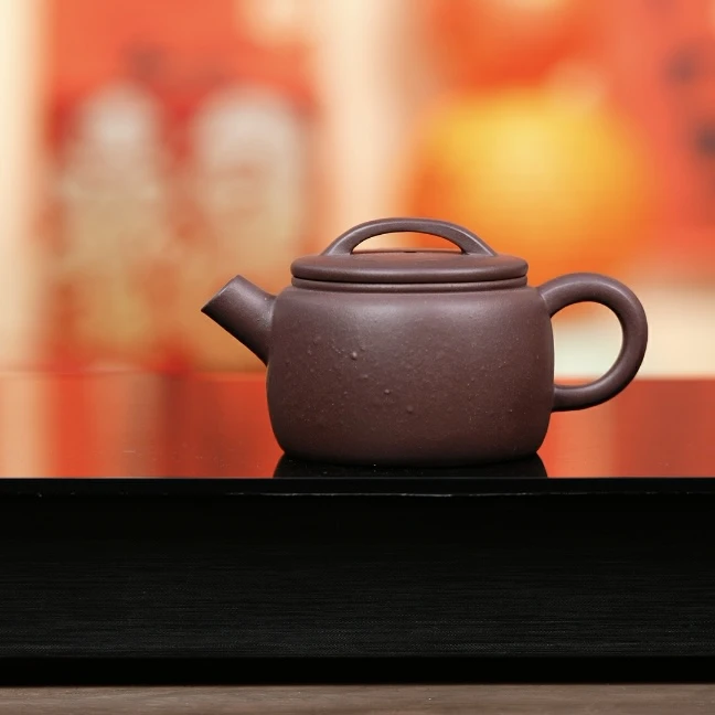 紫砂壶（有鼓包）