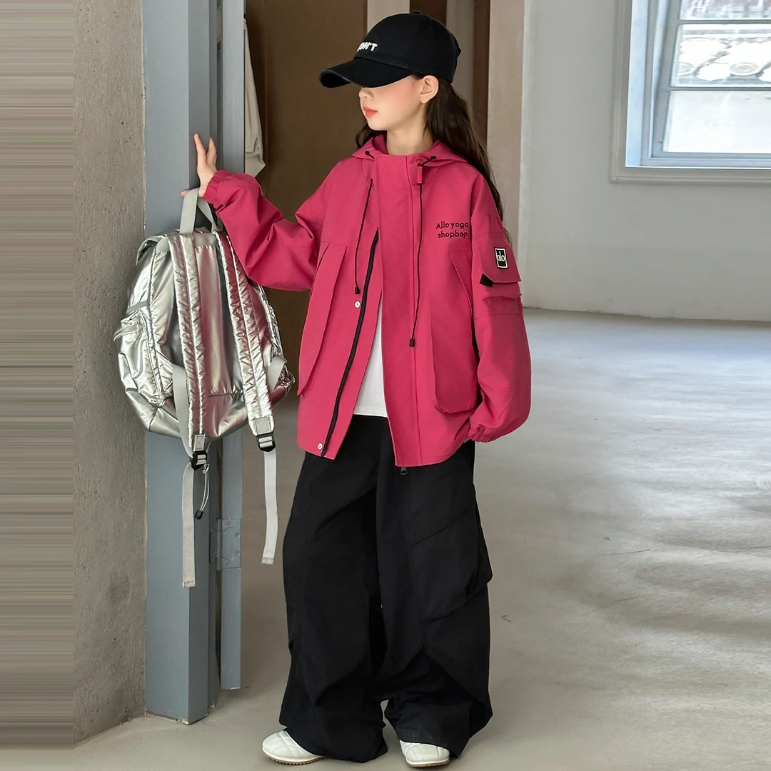 女童户外冲锋衣外套春秋款洋气2025新款儿童秋装巨好看防风登山服