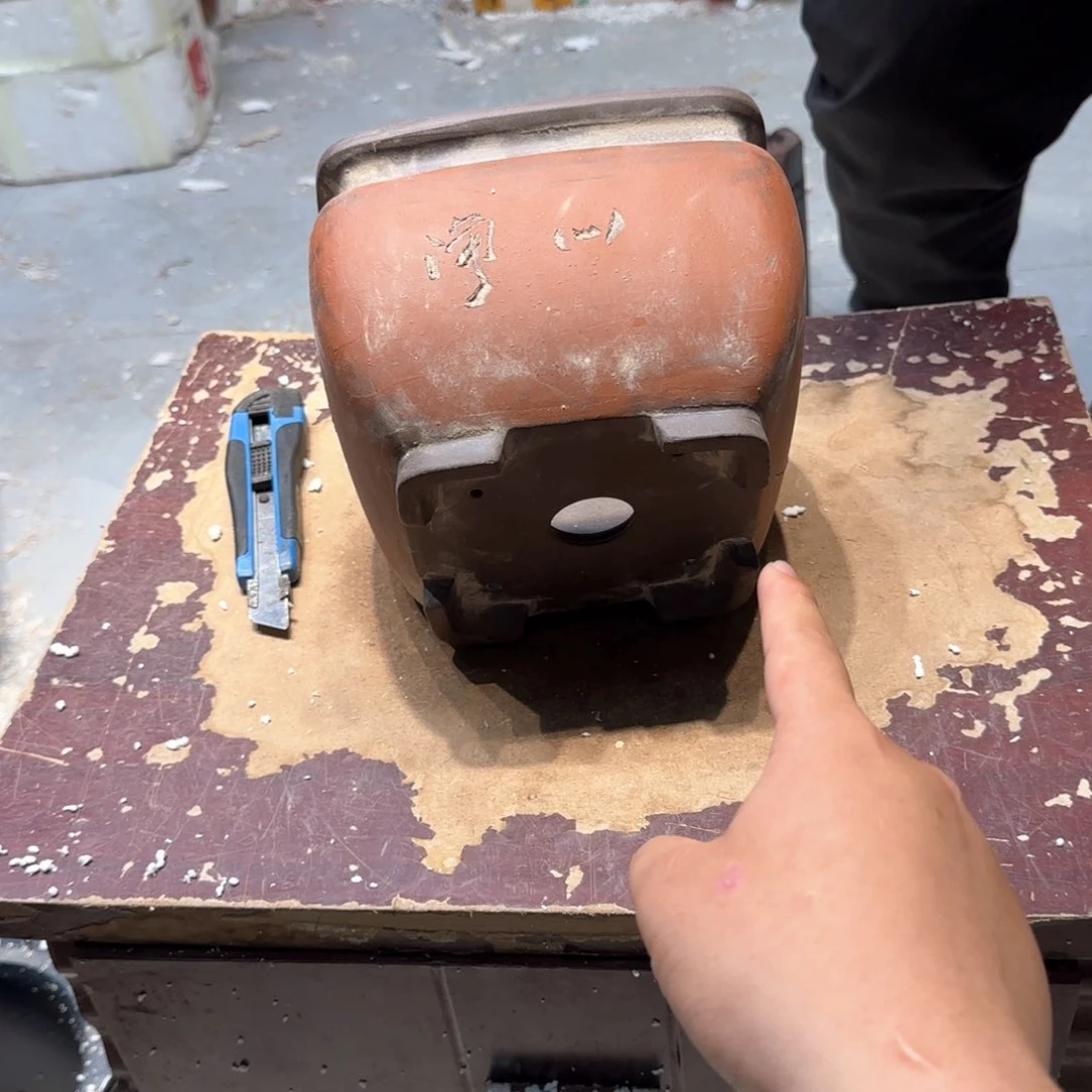 紫砂花盆瑕疵和瑕疵都