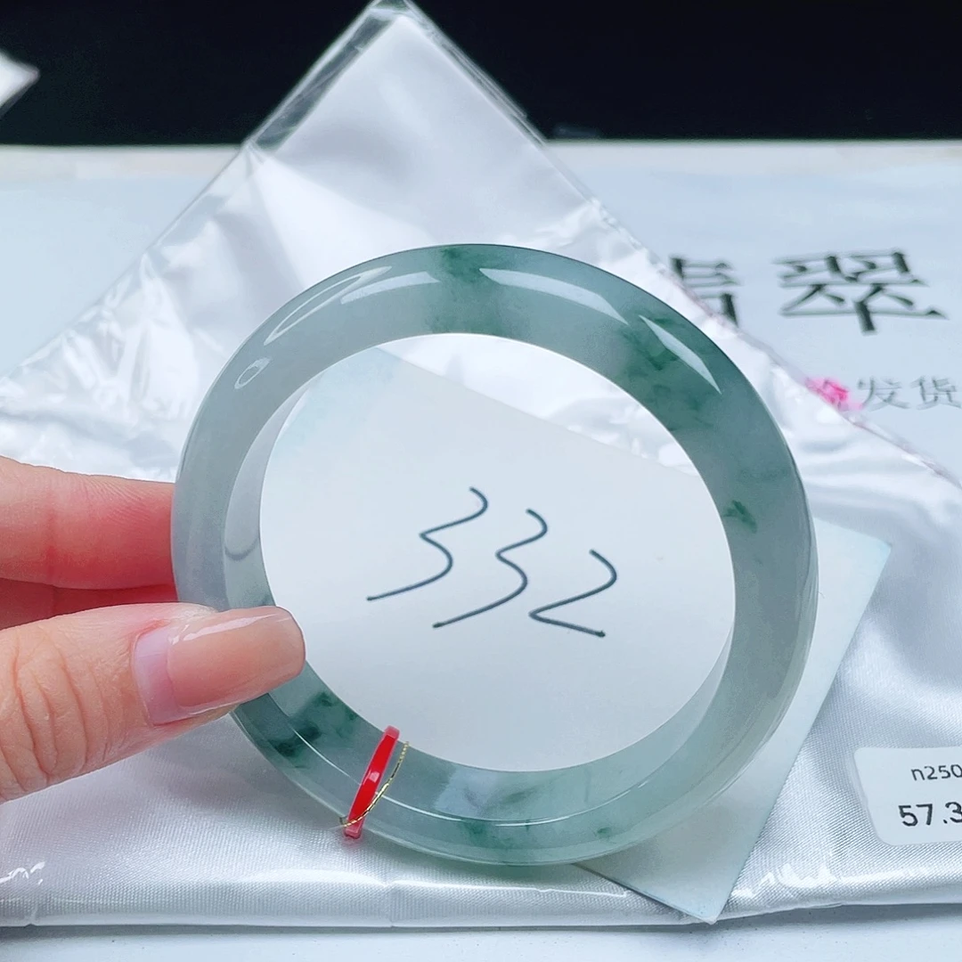 翡翠未镶嵌手镯57+正圈